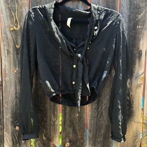 🖤PRICE DROP🖤 Sheer Crop Top w/ tie & buttons